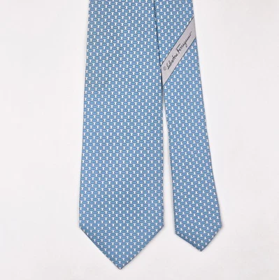 SALVATORE FERRAGAMO TIE écharpe anneau logo sur cravate en soie bleu ciel - Photo 1/4