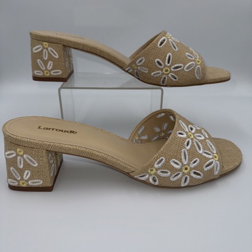 Sandalia LARROUDE Brigitte Mule Flor Sin Cordones Tacón Bajo Talla 8 Beige EC - Imagen 3 de 12