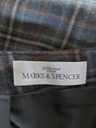 Vintage St Michael M&S Skirt Size 14 Check Grey Office - Picture 7 of 14