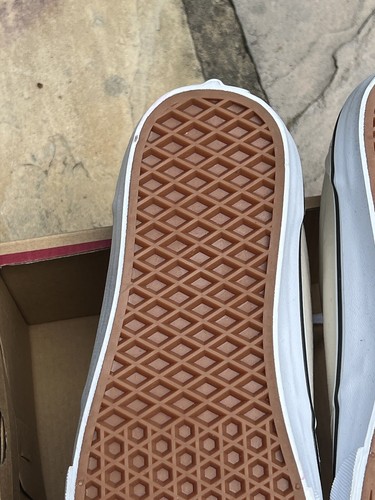 Man's Fashion Sneakers Vans Atwood Deluxe Sneaker Size 8 New In Box without Lid - Picture 21 of 24