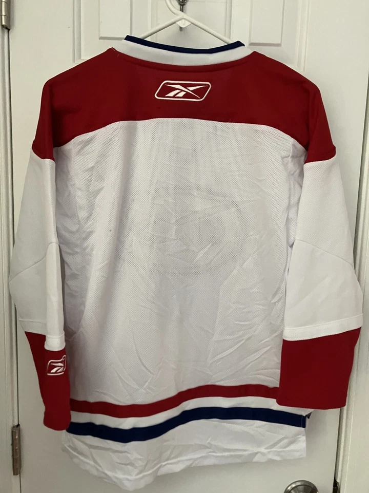 Camiseta de hockey de Montreal canadiense de la NHL. Marca Reebok. La talla es Y L/XL. Foto 3 de 4