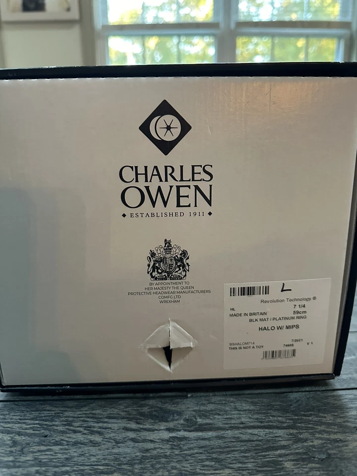 Charles Owen Horseback Riding Helmet,Black W/Platinum Ring,Worn Only A Few Times - Изображение 2 из 4