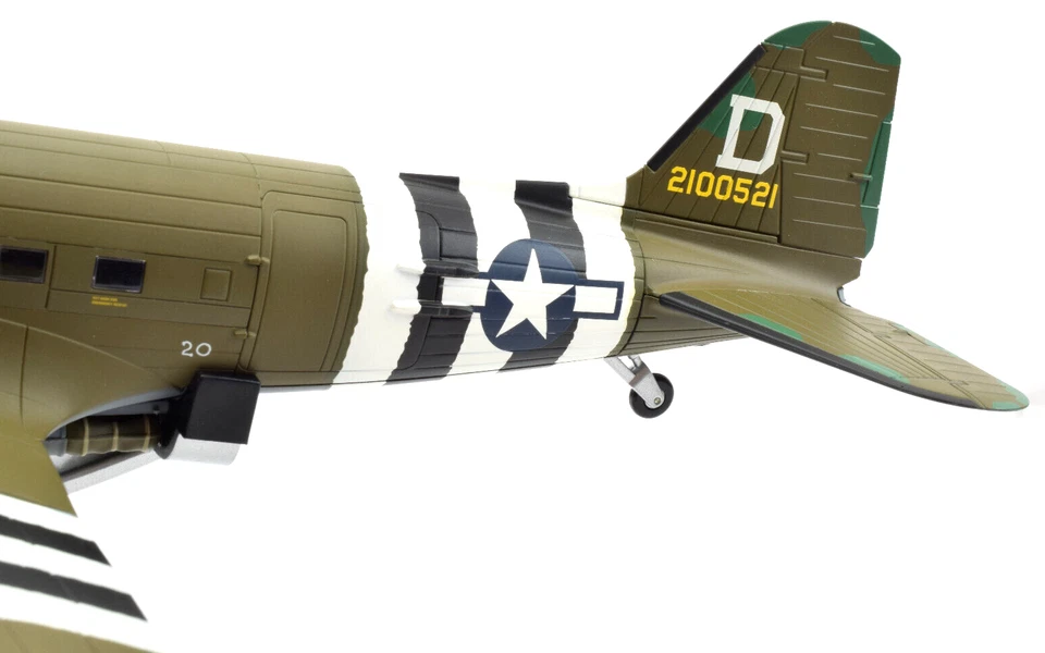 CORGI 1/72 Douglas C-47A Skytrain Transport Plane The Normandy Landing AA38211 - Image 4 of 4