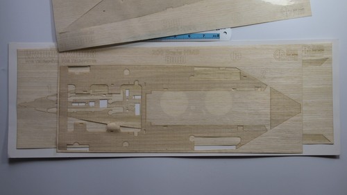 Hunter W20003 1/200 HMS Hood 1941 wooden deck for TRUMPETER 03710 - Picture 2 of 5