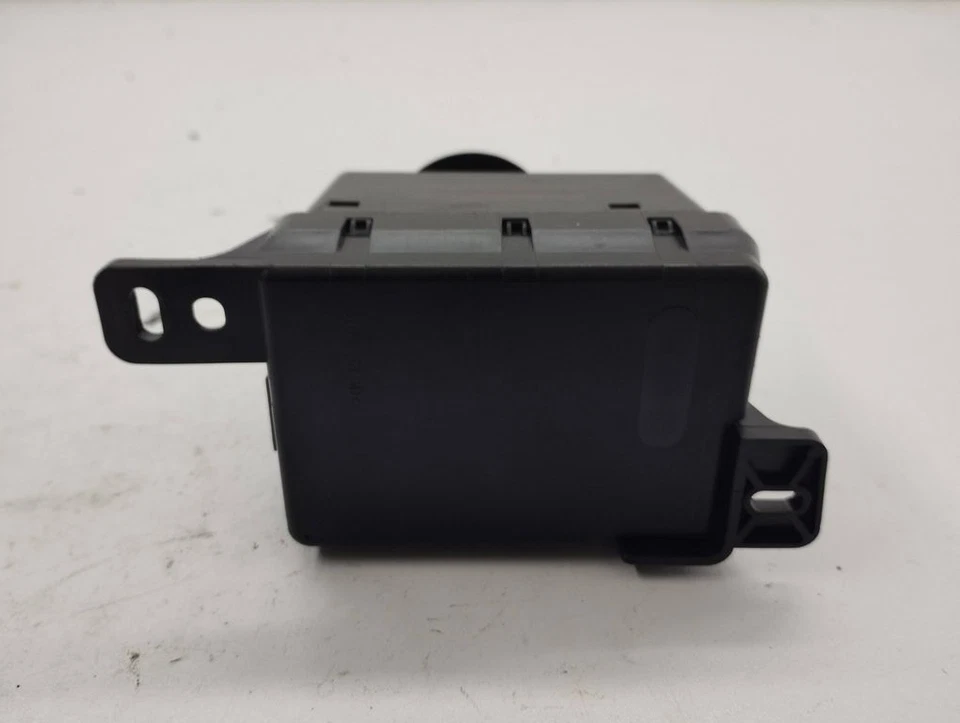 Chrysler Voyager 2008 Ignition Switch Lock Barrel Key 068210155ab AMD94601 - Image 3 of 4