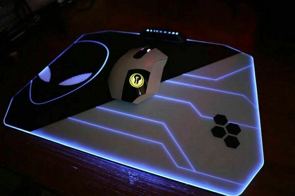 NEW Alienware 10 Colour LED Mouse Pad PC Gaming Desk Computer Desktop Mouse Mat - Image 4 of 4