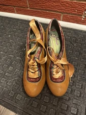 Poetic Licence London Vintage Granny Lace Up Style Gold Leather Size 38 Shoes