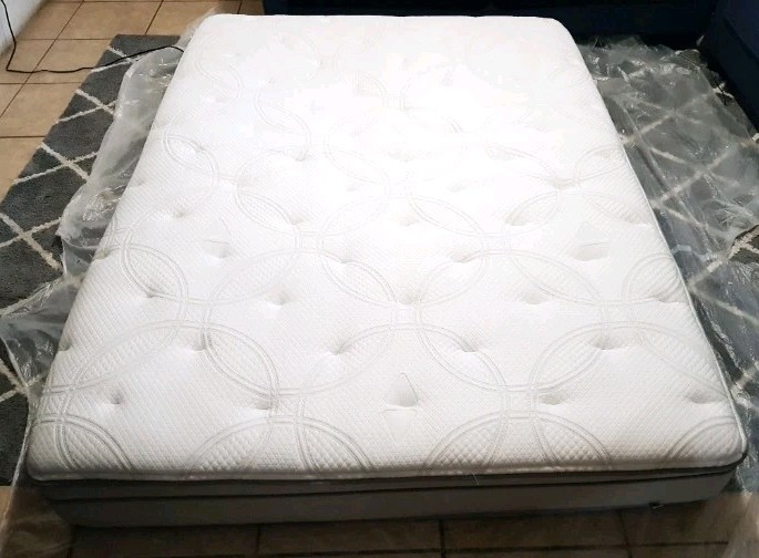 Select Comfort Sleep Number California King P5 Performance Series Mattress 