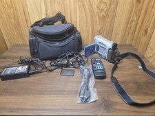 Canon ZR10 MiniDV Digital Video Camcorder W Case Remote Power Adapter WORKING