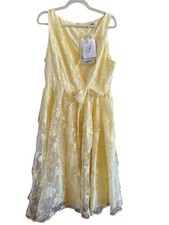 NWT Yellow Lace Overlay Sleeveless V-Neck Romantic Midi Dress Woman’s Size 12