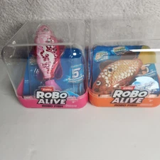 Zuru Robo Alive Robo Fish 2PK - Color Changing Robotic Swimming Fish Pink/Orange