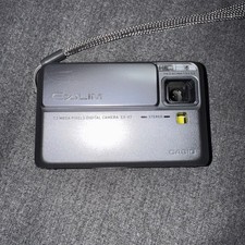 Casio Exilim EX-V7 7.2 MP Compact Digital Camera Silver Parts Only Lens Error