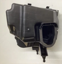 16528-EV10B  Nissan 370Z Air Cleaner Housing, LH  NEW OEM - 16528EV10B