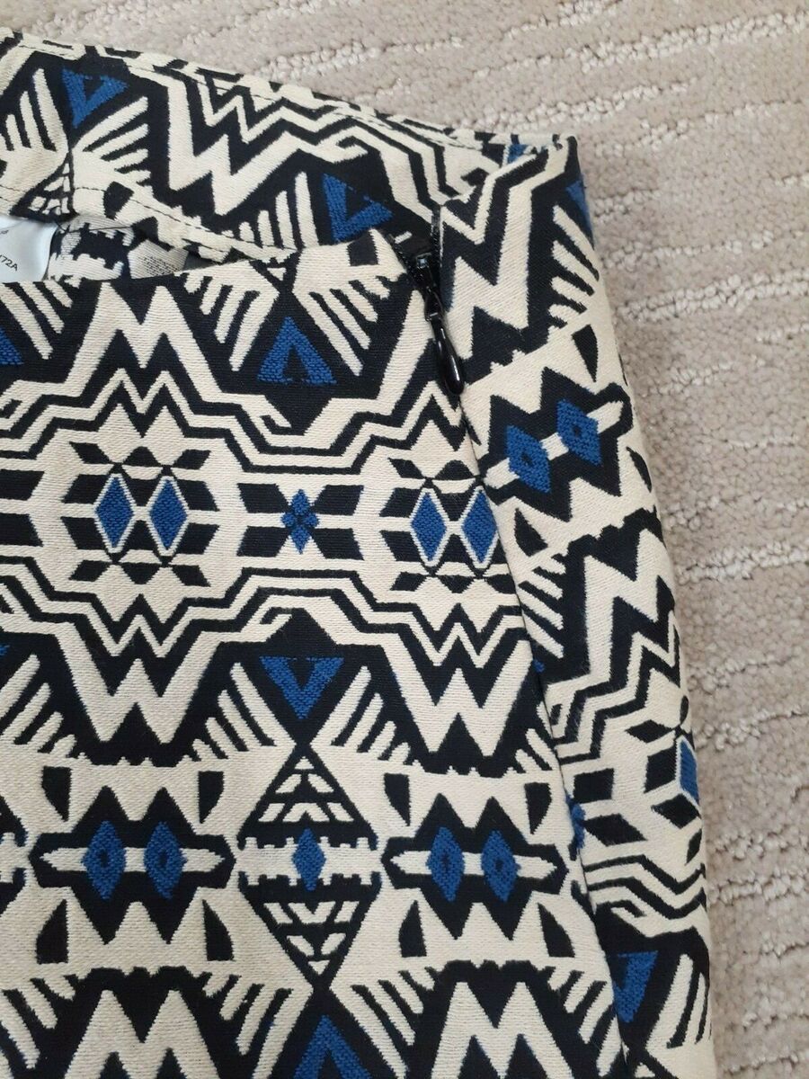 H&M Divided Cobalt Blue Aztec Print Mini Skirt Jaquared Ladies Sz 8 Tribal Print H&M Divided Cobalt Blue Aztec Print Mini Skirt Jaquared Ladies Sz 8 Tribal Print