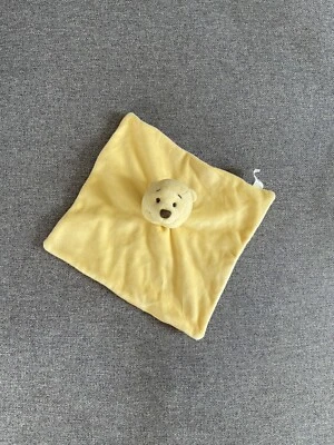 DOUDOU PLAT CARREFOUR DISNEY WINNIE OURS JAUNE CREME NEZ MARRON GRELOT - Photo 1/2