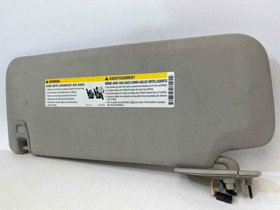 Parasol para pasajeros SUBURBAN 1500 RH 2007-2014 con iluminación gris OEM Foto 3 de 4