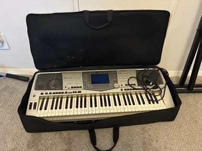 Yamaha PSR-2000 61-Key Electronic Keyboard Built-in Speakers w/ Stand Bag