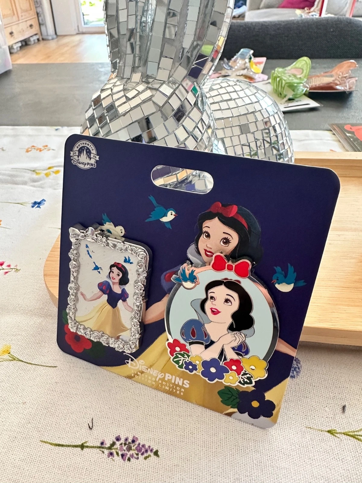 Snow White LE1000 UK Disney Trading Pin 2 pack Limited Edition Seven Dwarves