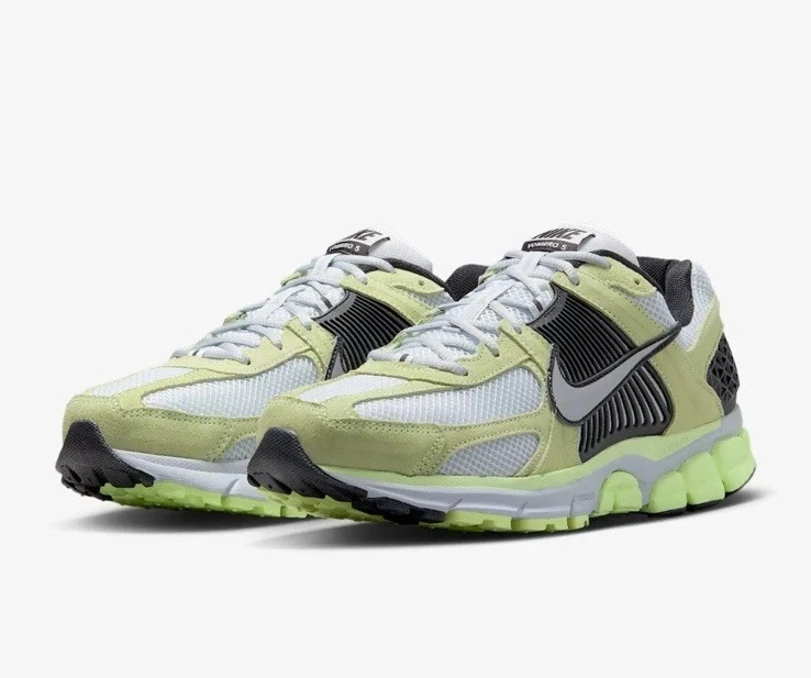Nike Zoom Vomero 5 Barely Volt Pure Platinum Black HF1553-700 Mens Size 10.5 New