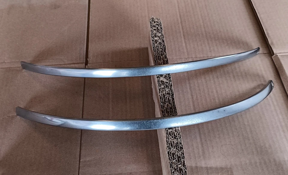 49 50 Chevy 2 Puertas Guardabarros Trasero Corona Molduras Acero Inoxidable Juego 4 Tiras Cromadas Foto 2 de 4