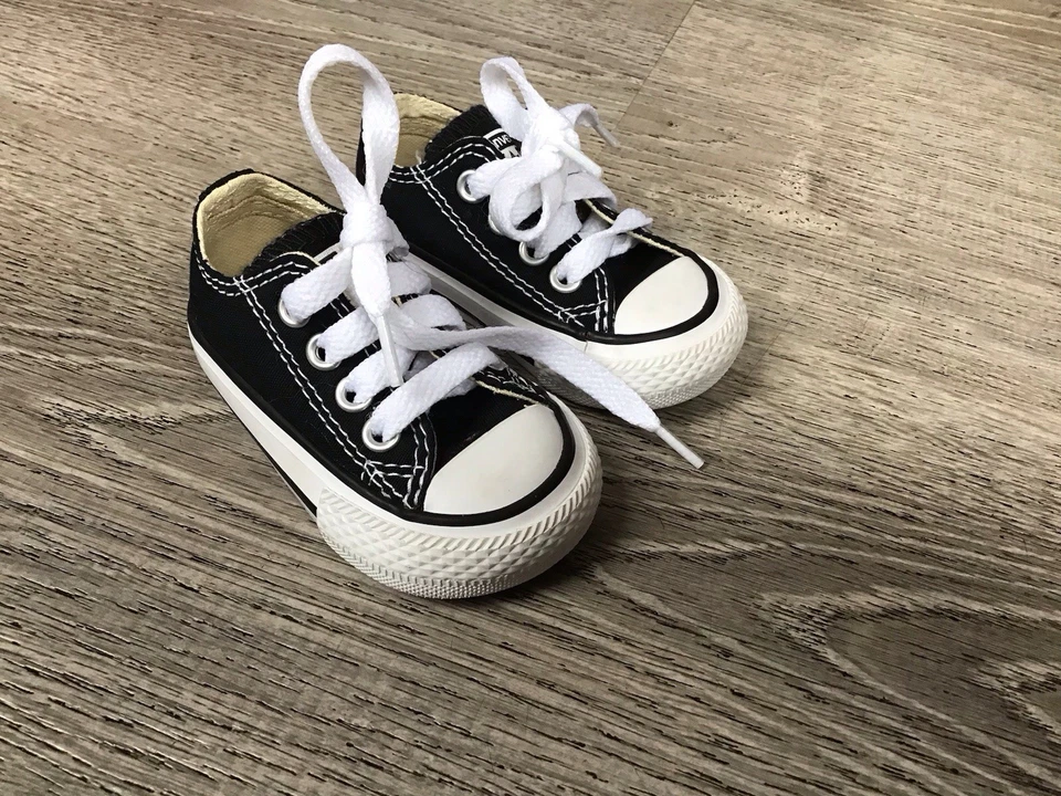 Zapatos Converse Unisex Bebé Talla 2 Atléticos Negros 7J235 Zapatillas bajas con cordones Foto 2 de 4