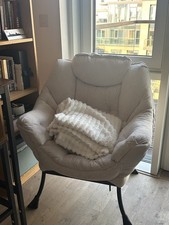 Foldable oversized armchair