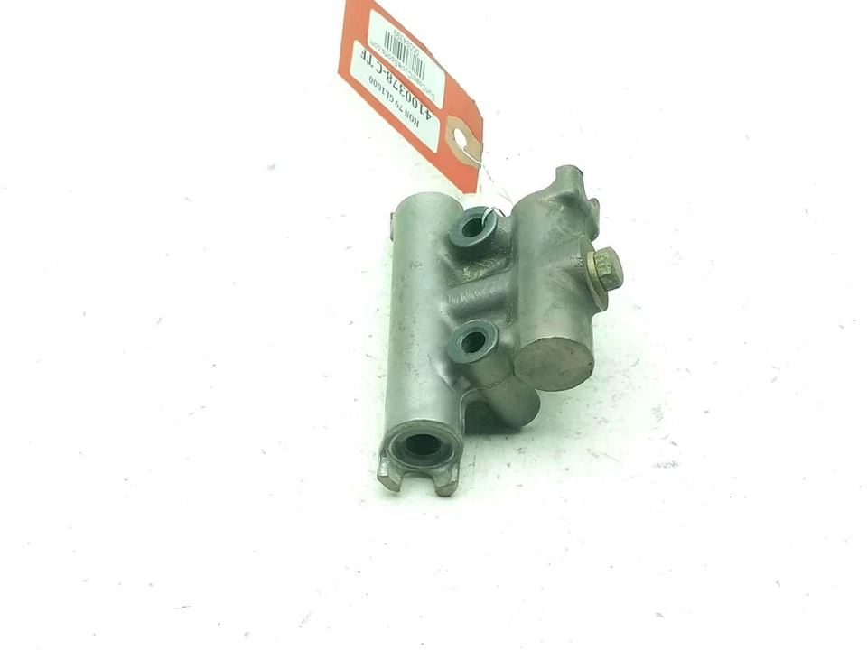 Главный цилиндр переднего тормоза 75–79 Honda Goldwing 1000 GL1000 трехполосное соединение - Изображение 2 из 4