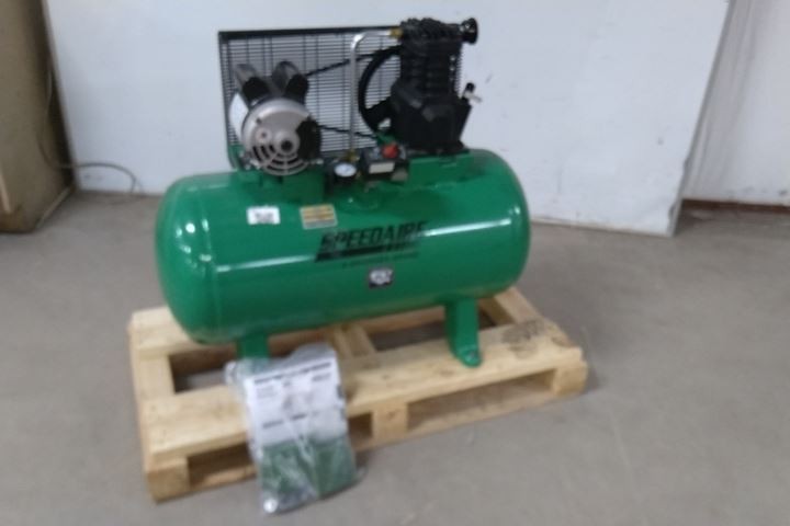Speedaire 4B234 2 HP 875 Max RPM 120, 240V Input 30 Gal Electric