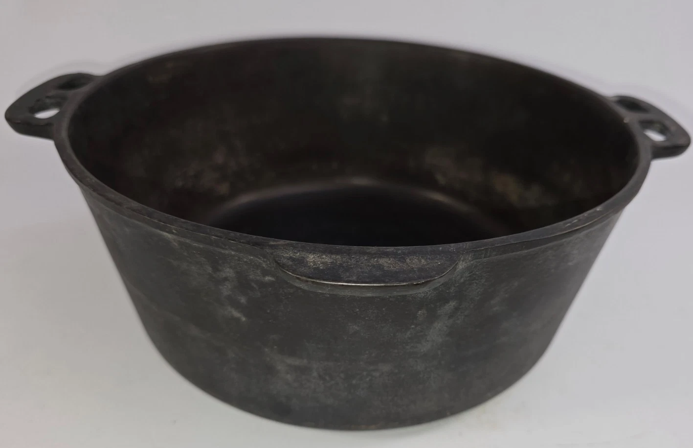 Wagner Ware Sidney -O- Cast Iron Dutch Oven Pot 1268 A Bottom only