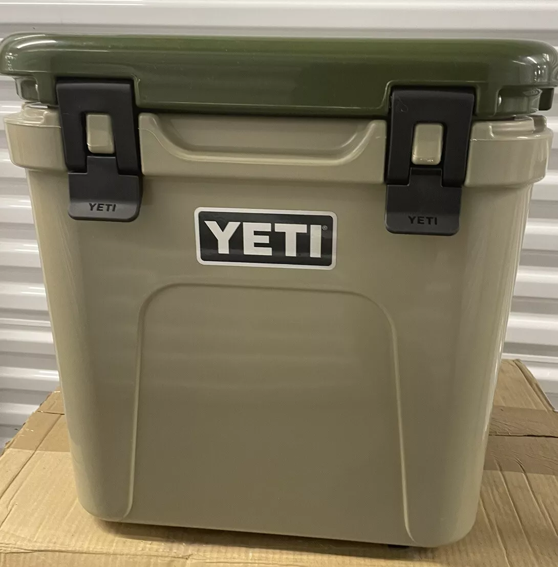 Yeti Roadie 24 Cooler (Tan)