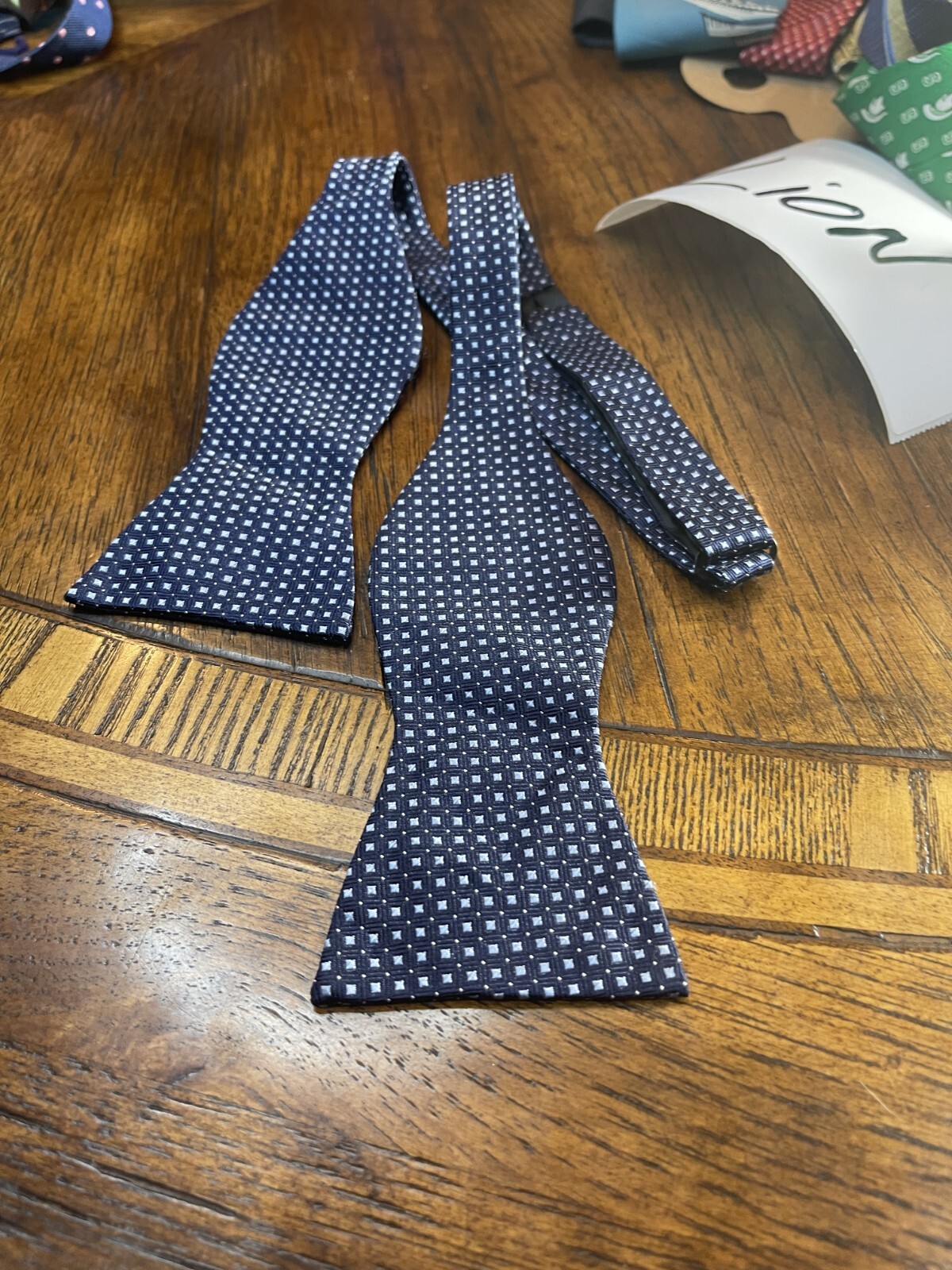 Picture 1 of 4