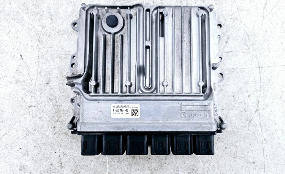 Módulo de control del motor ECM serie 4 BMW 430i 2014-2020 Foto 2 de 4