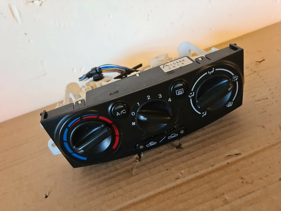 MAZDA MPV HEATER CLIMATE CONTROL SWITCHES 2004-2009 A51 - Image 2 of 3