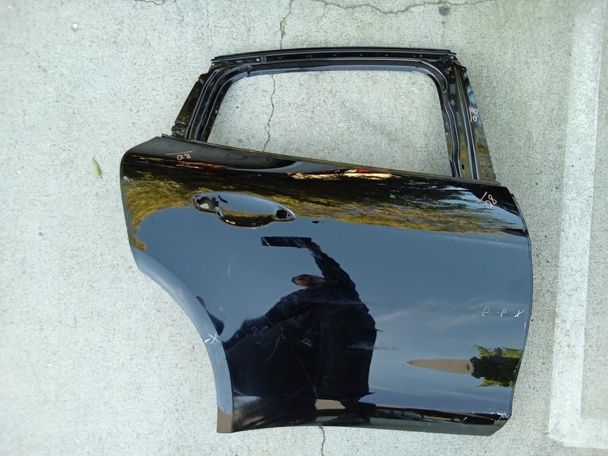 2017 2018 2019 PORSCHE PANAMERA RIGHT rear PASSENGER DOOR OEM