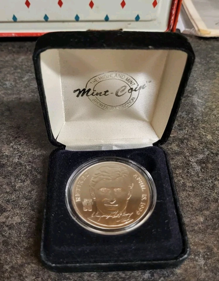 1999 WAYNE GRETZKY RETIREMENT MEDALLION COIN 20573 Highland Mint WITH COA - Image 3 of 4