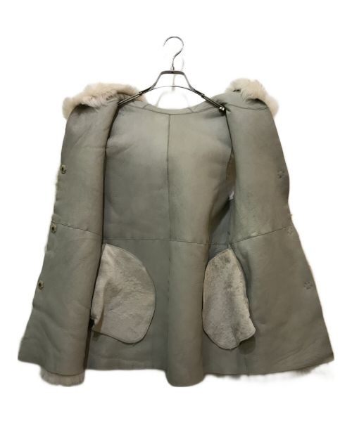 ☆新品未使用Whim Gazette
Puntovita】コンチョ細ベルト Whim Gazette Hooded Furgire WGZ1032107A0011 ivory
