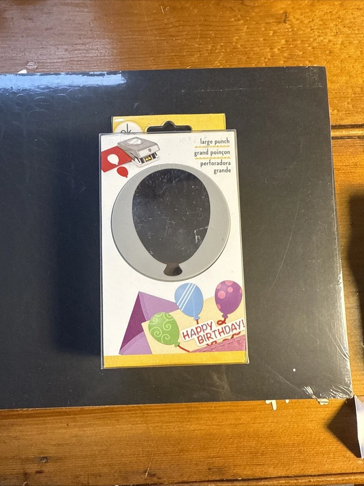 Ek Tools Feliz Cumpleaños Globo Papel Punzón Nuevo Aprox Nuevo En Caja Foto 2 de 4