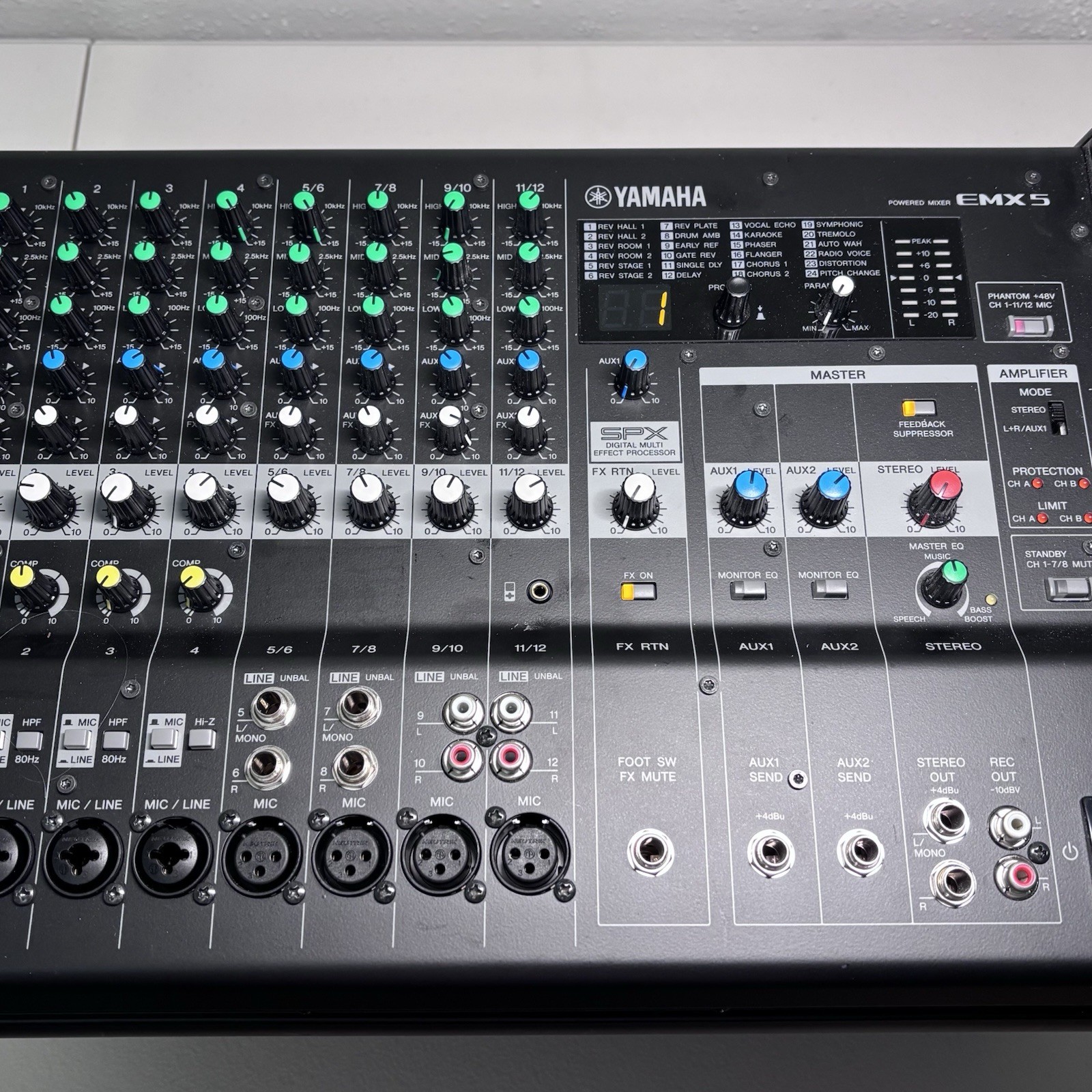 Yamaha EMX5 12 Channel Powered Mixer Tested Works Low Hours Clean