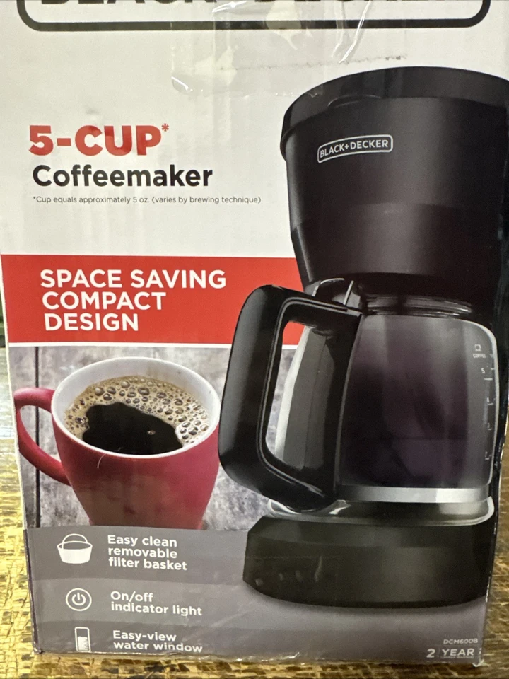 Cafetera BLACK+DECKER 5 tazas negra DCM600B. 🔥DAÑOS MENORES EN CAJA 🔥 Foto 2 de 4