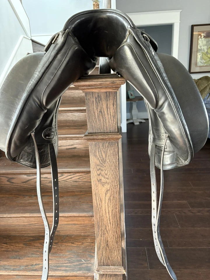 Custom Matrix Xw Dresssge Saddle ; Black Buffalo Leather 18” Seat - Image 4 of 4