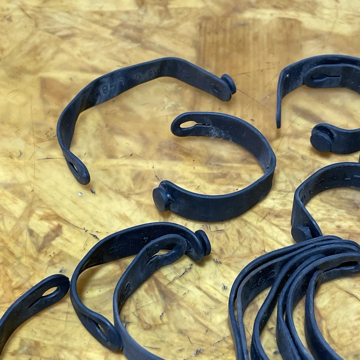 DUCATI 916 OEM RUBBER ELECTRICAL STRAPS TIES JOB LOT 748 996 998
