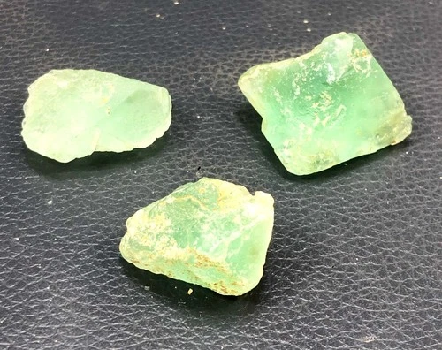 198 CT beautiful green flourite crystal lot  from skardu Pakistan