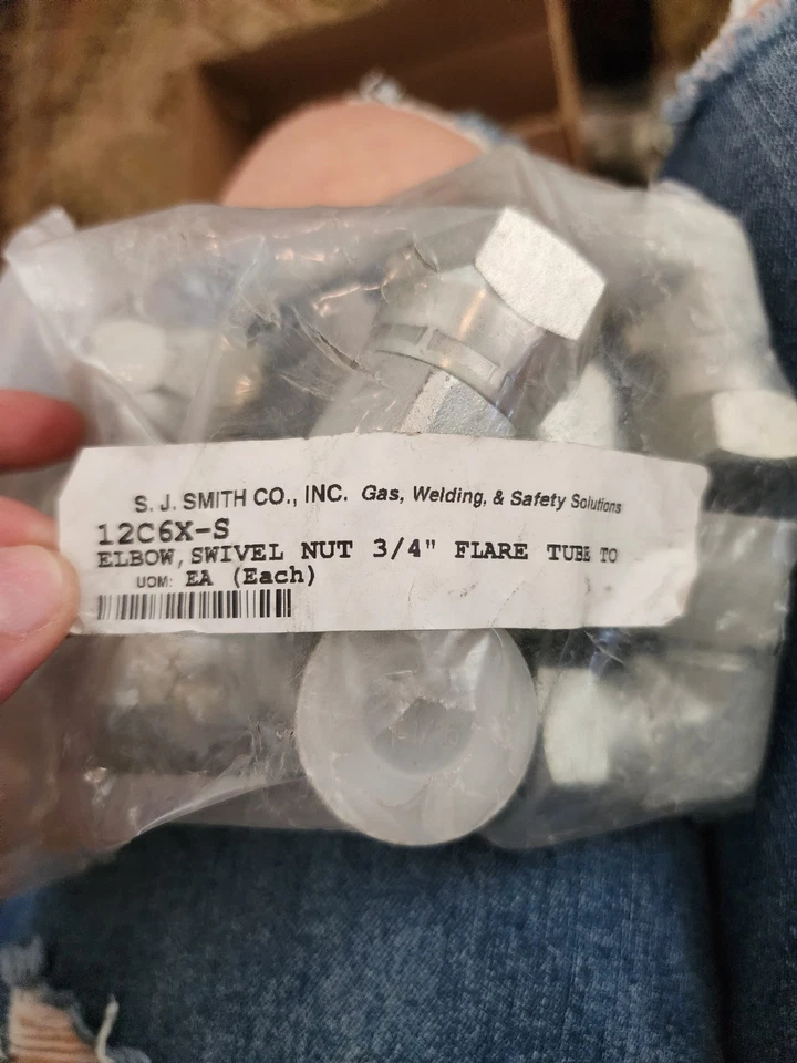 Parker Triple-Lok Swivel 90° Elbow 12C6X-S, 1-1/2", Steel, 37° JIC Flare Fitting - Image 4 of 4