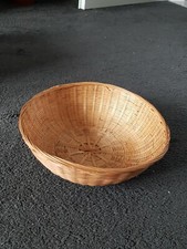 Brotkorb / Korb / Korb - Schale / Deko Durchmesser 25 cm Top Zustand