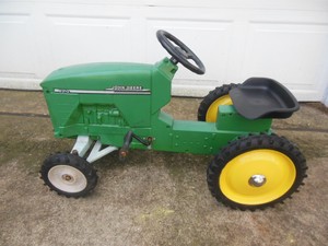john deere 8310 pedal tractor