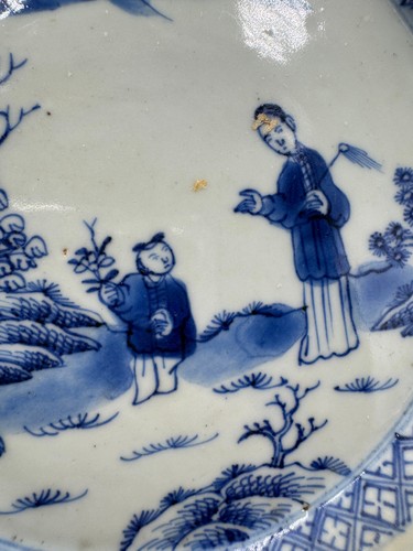 ANTIQUE Chinese 18th C. Qianlong Blue & White Women & Kid Porcelain Plate 7 '' - Picture 7 of 9