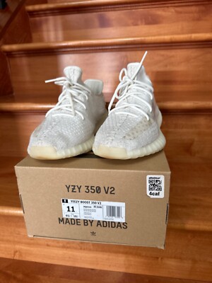 Yeezy Boost 350 v2 ''Bone- Pre-Owned in the box in the excellent condition size11