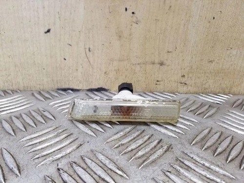 BMW X5 E53 Kotflügelblinker vorne rechts 4.4 Benzin 210kw 2002 26143661