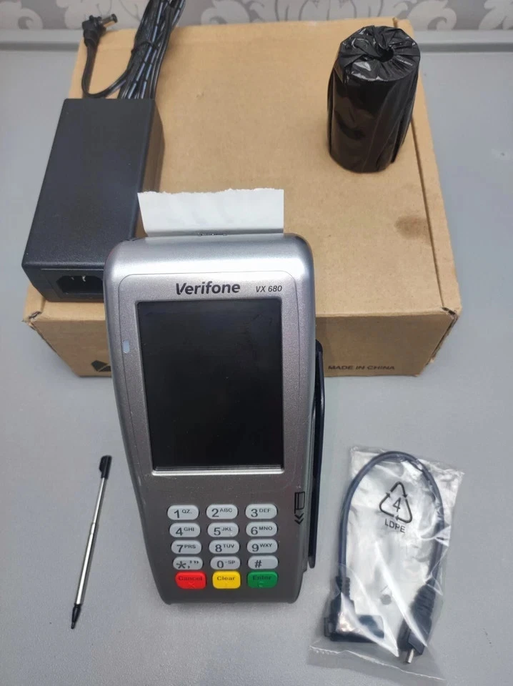 Verifone PDQ Machine With Battery and Charger Base VX680 - Image 3 of 4