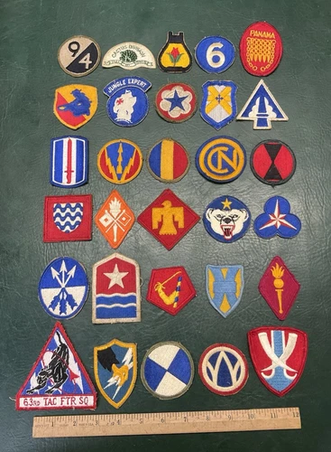 Lot of 30 WW2 & Post War & Vietnam Era U.S. Army Military Patches